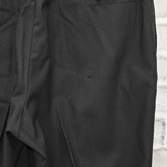 GIORGIO ARMANI black label Black Pin stripe Suit Pure Wool Size 52R - Picture 16 of 16